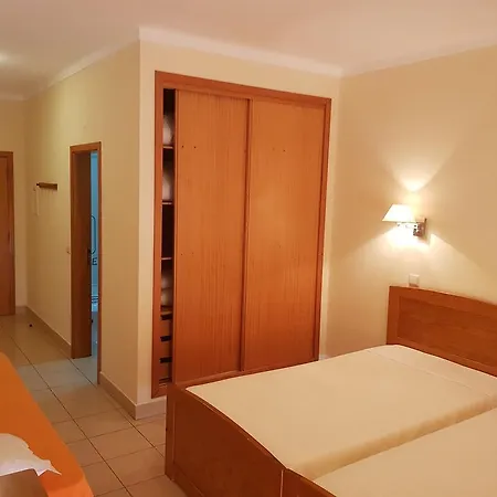 Rialgarve Oda ve Kahvaltı 3*